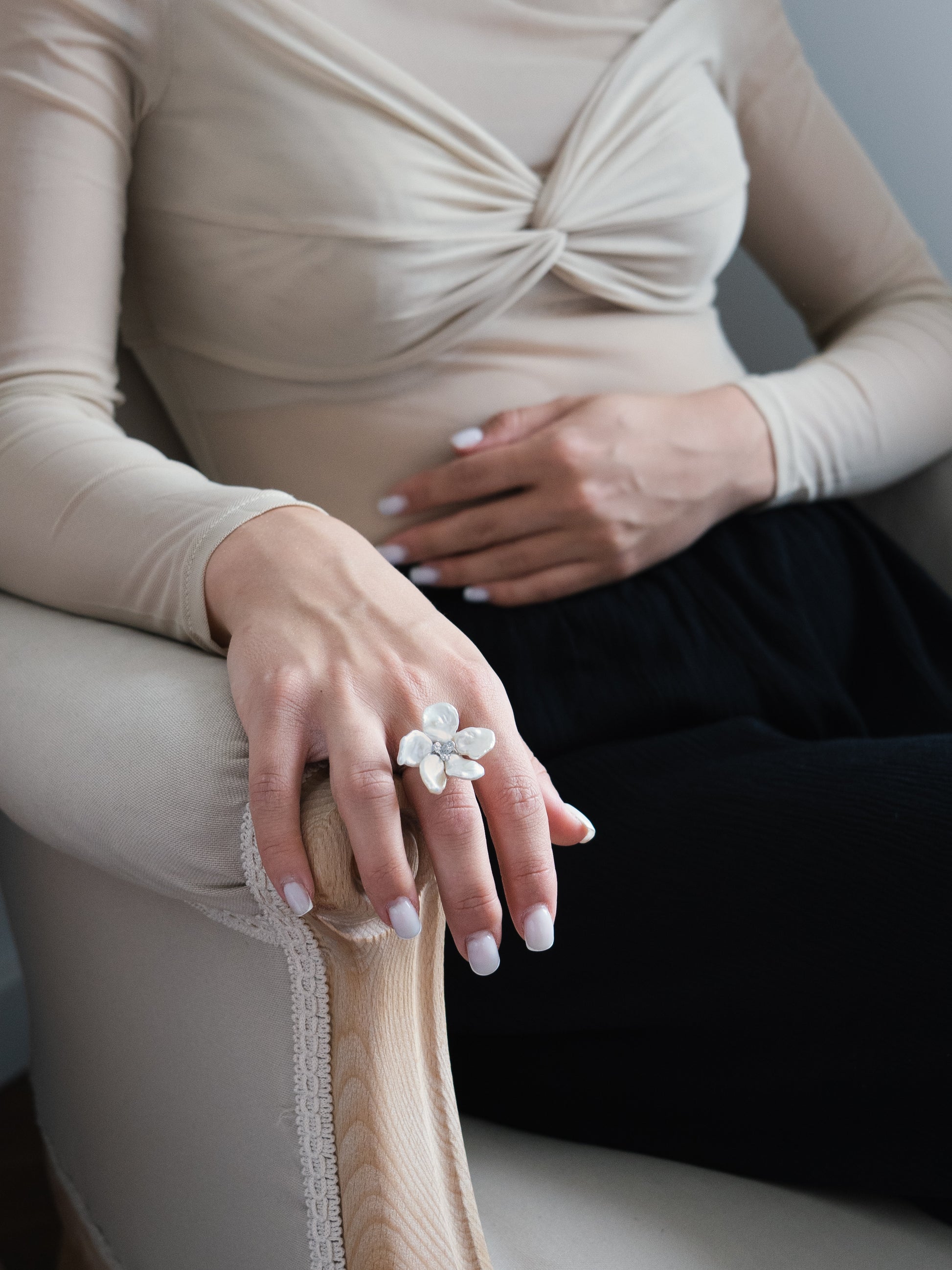 Handmade Flower Ring – Adjustable 925 Silver with Natural Keshi Pearl