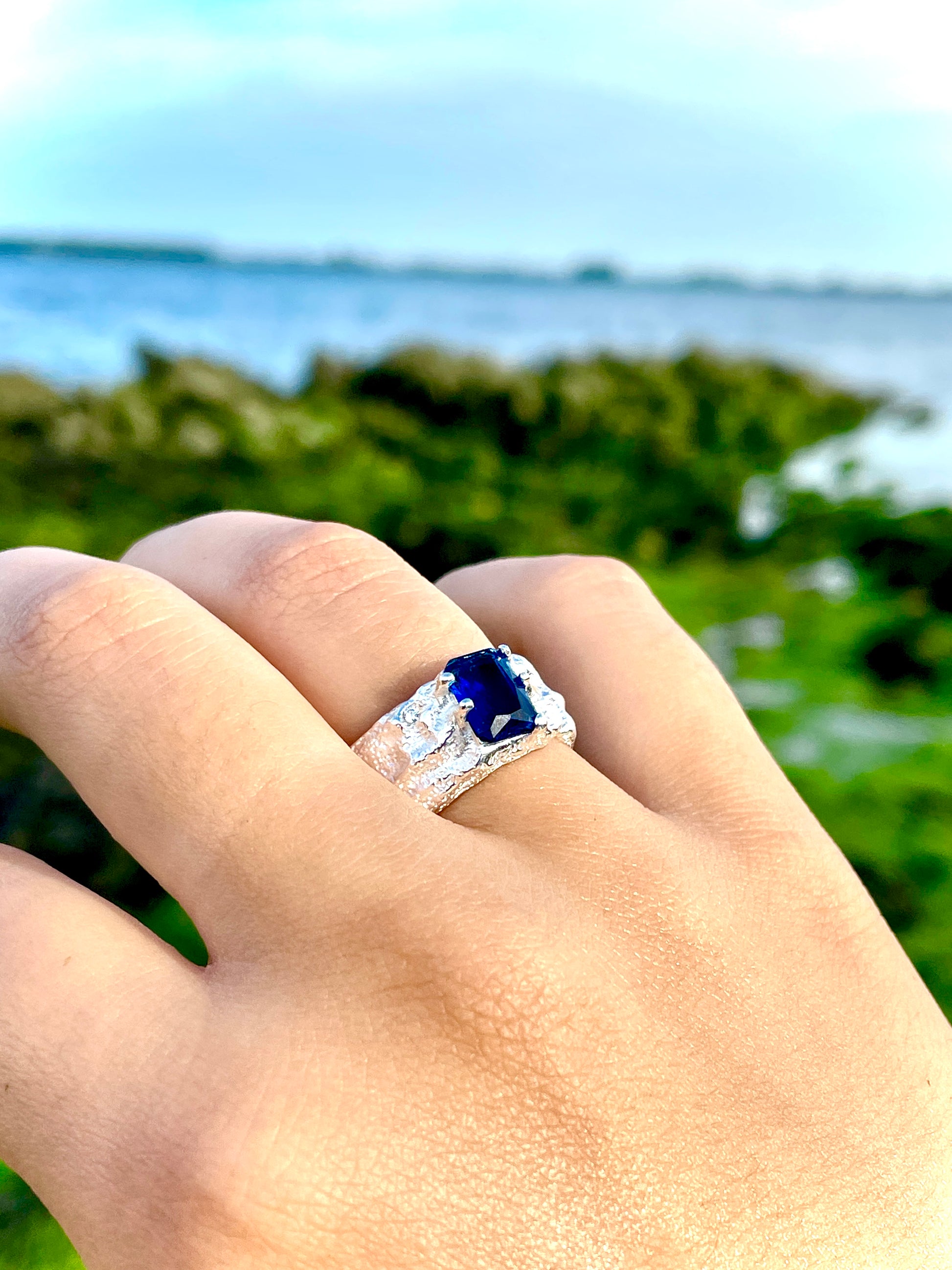 "Ocean Depth" – Sterling Silver Ring 925 with Deep Blue Zirconia