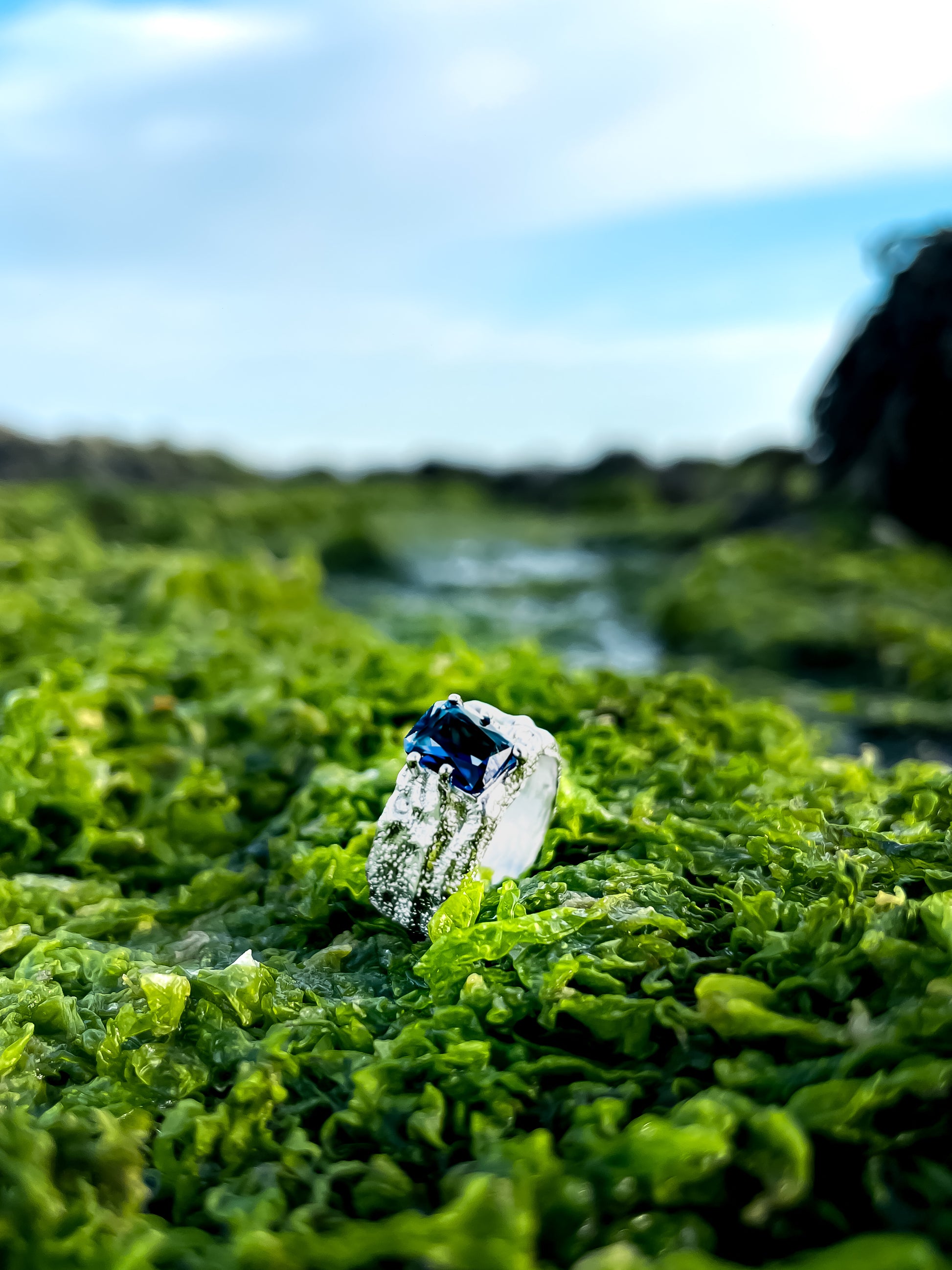 "Ocean Depth" – Sterling Silver Ring 925 with Deep Blue Zirconia